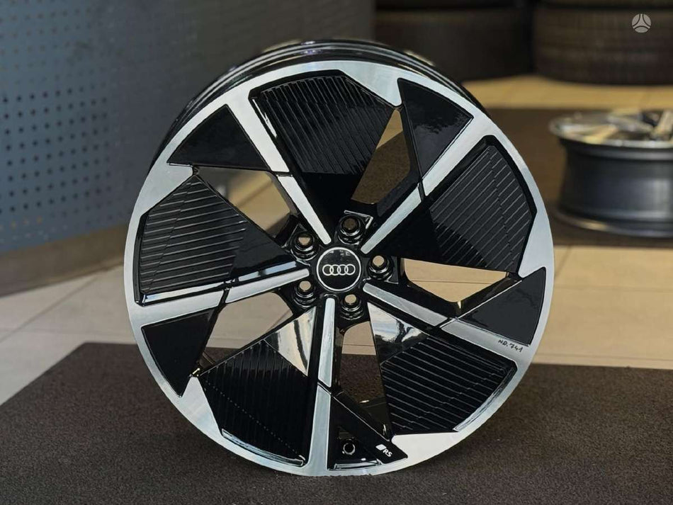 Audi E-TRON ⚡ Q4 & SPORTBACK