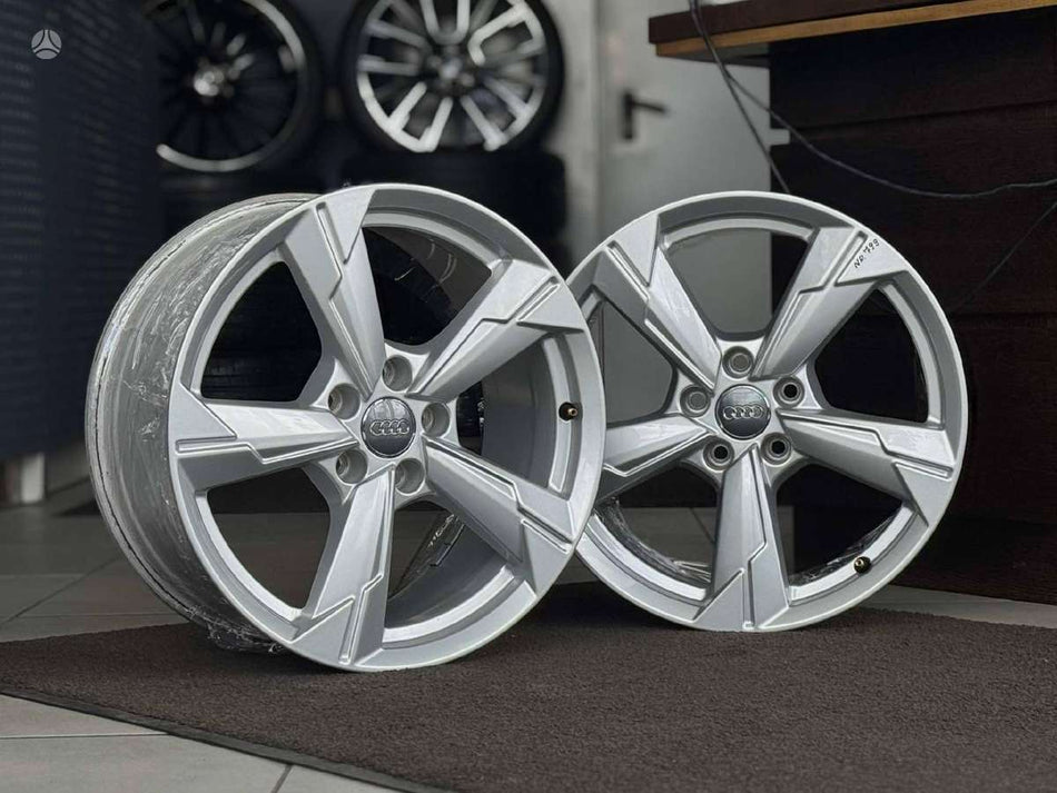 Audi ORIGINALŪS | KAIP NAUJI NR.799