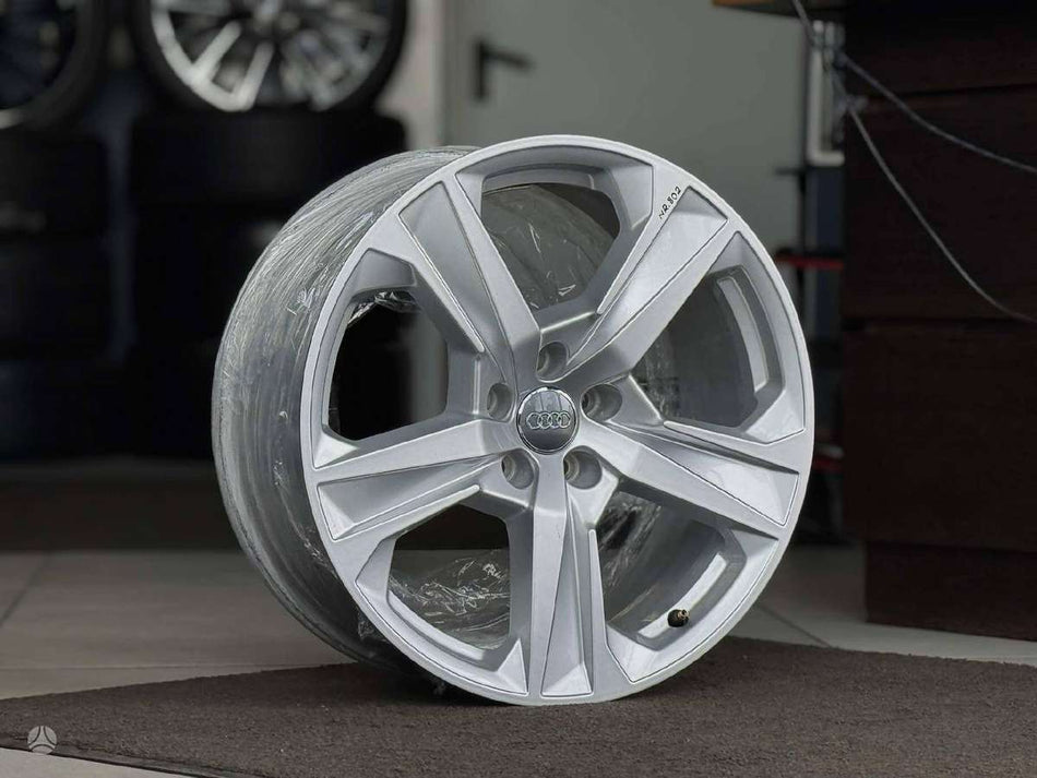 Audi ORIGINALŪS | KAIP NAUJI NR.802