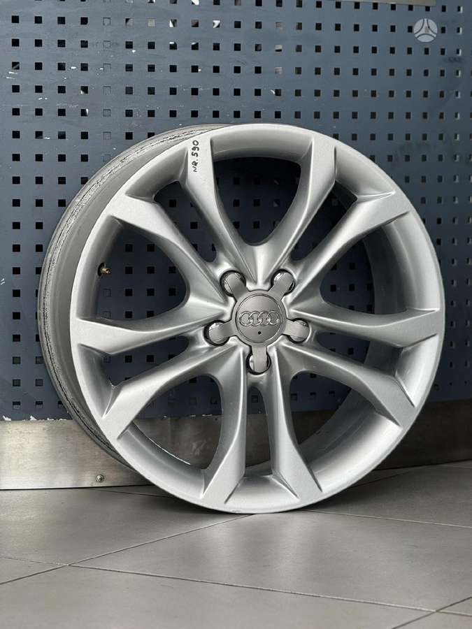 Audi ORIGINALŪS NR.590