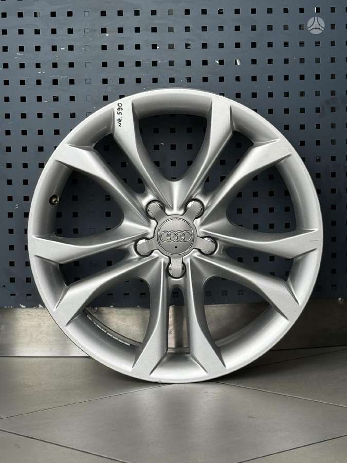 Audi ORIGINALŪS NR.590