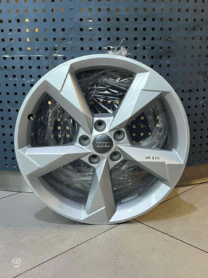 Audi ORIGINALŪS NR.820 (NAUJI)