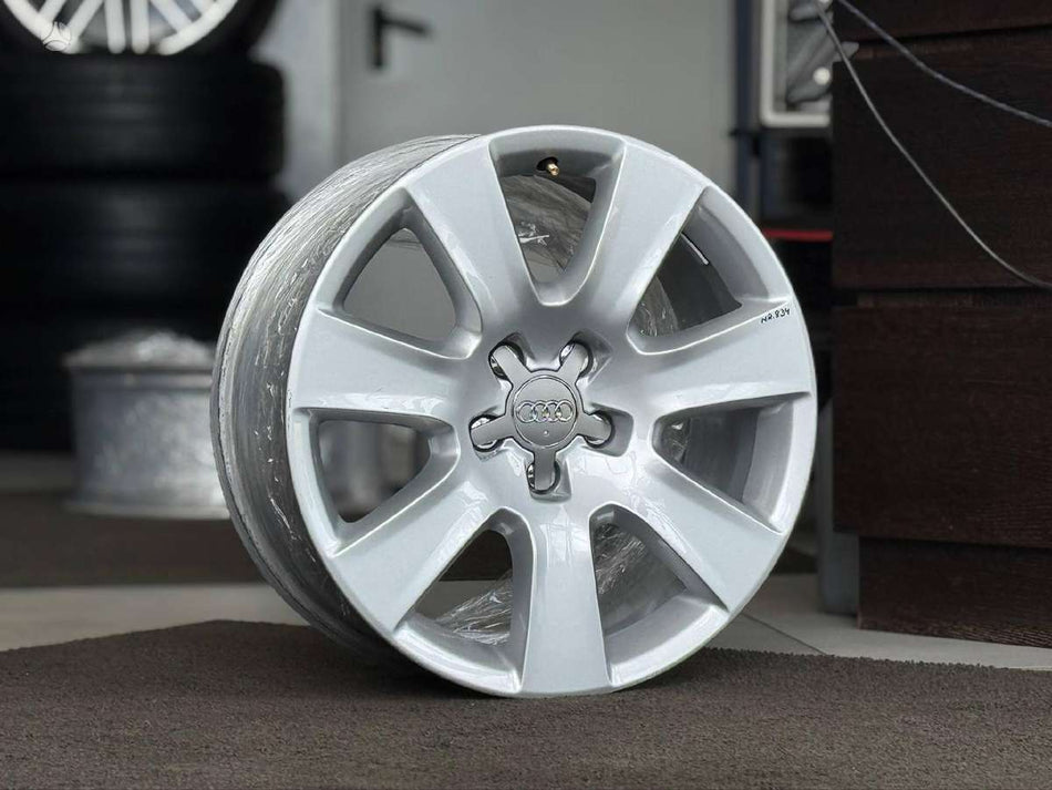 Audi ORIGINALŪS NR.834