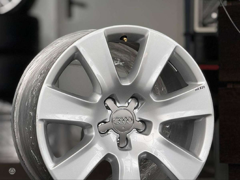 Audi ORIGINALŪS NR.834