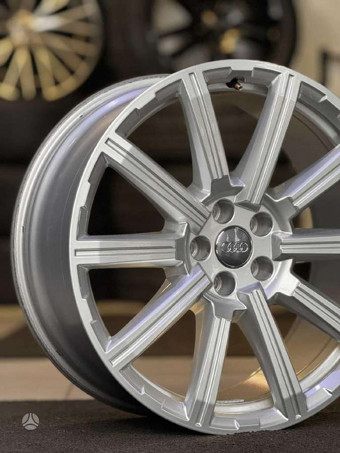 Audi Q7 SQ7 4M ORIGINALŪS NR.673