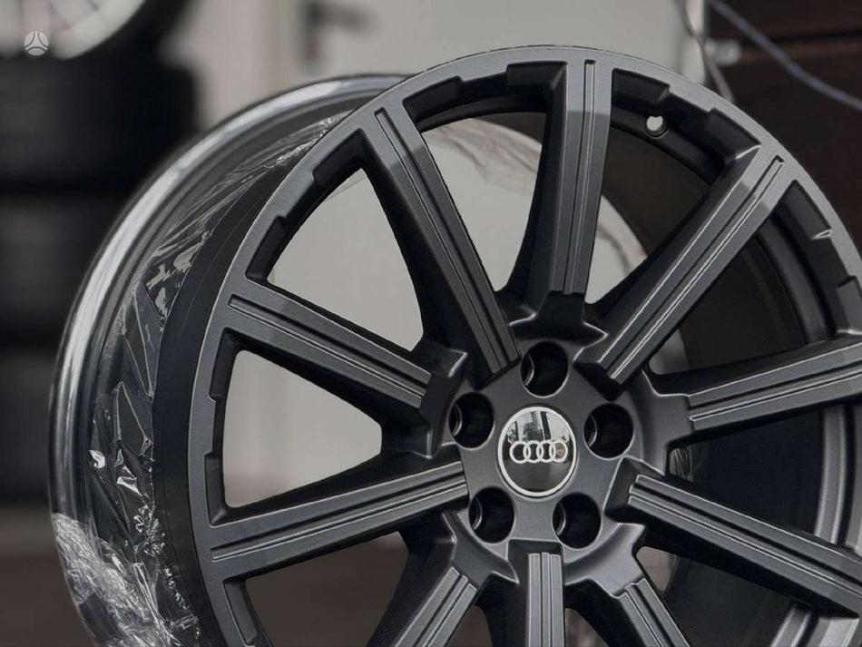 Audi SQ7 ORIGINALŪS NR.828