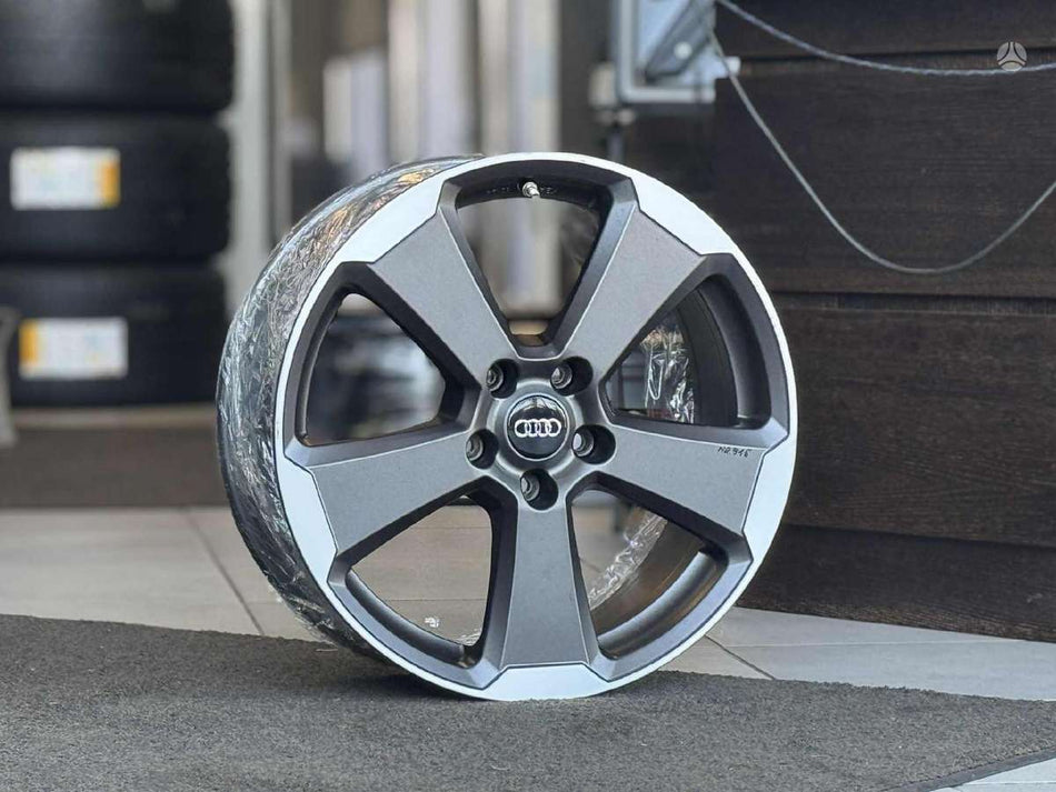 Audi / VOLKSWAGEN NR.915