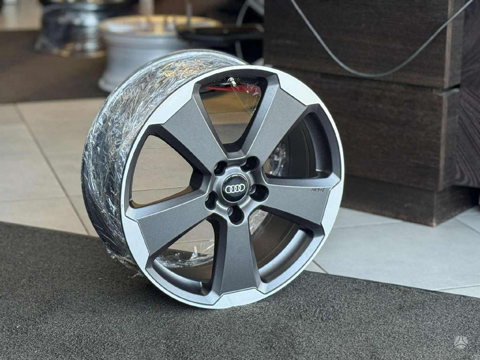 Audi / VOLKSWAGEN NR.915