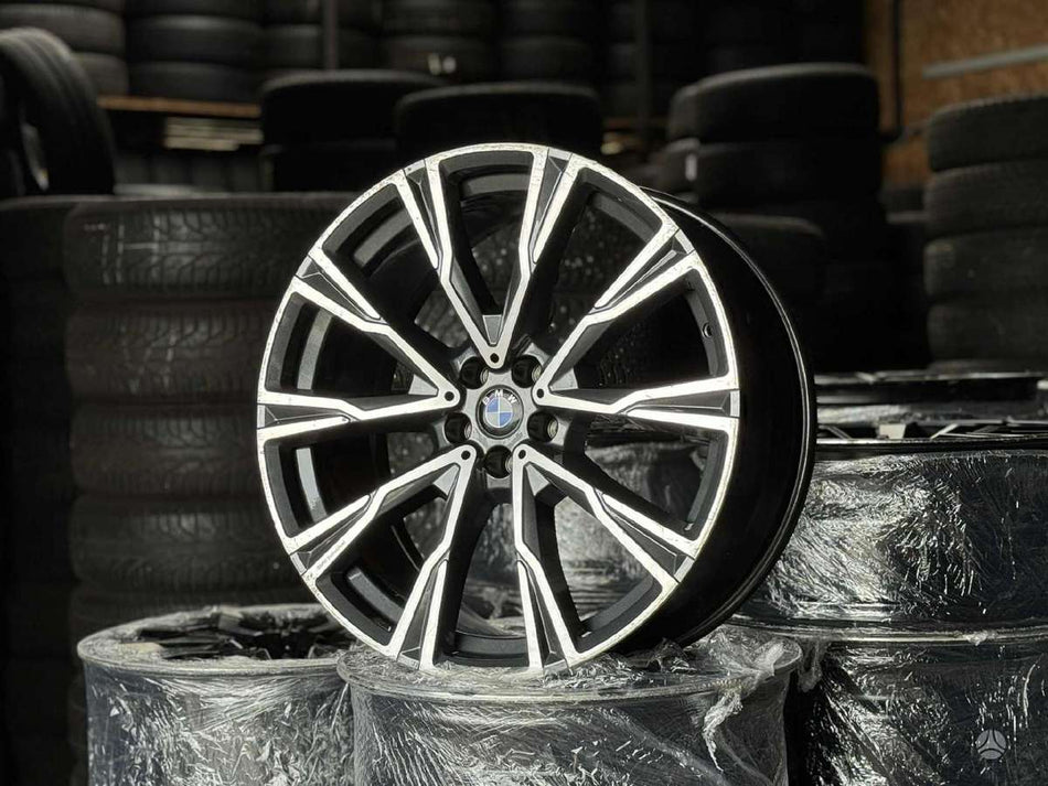 BMW 1 VNT. | 8074222 | X7 G07 758i