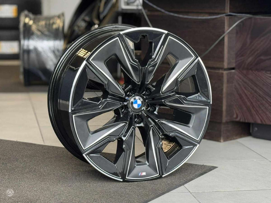 BMW I7 G70 (G11 G12) | 909M AERO