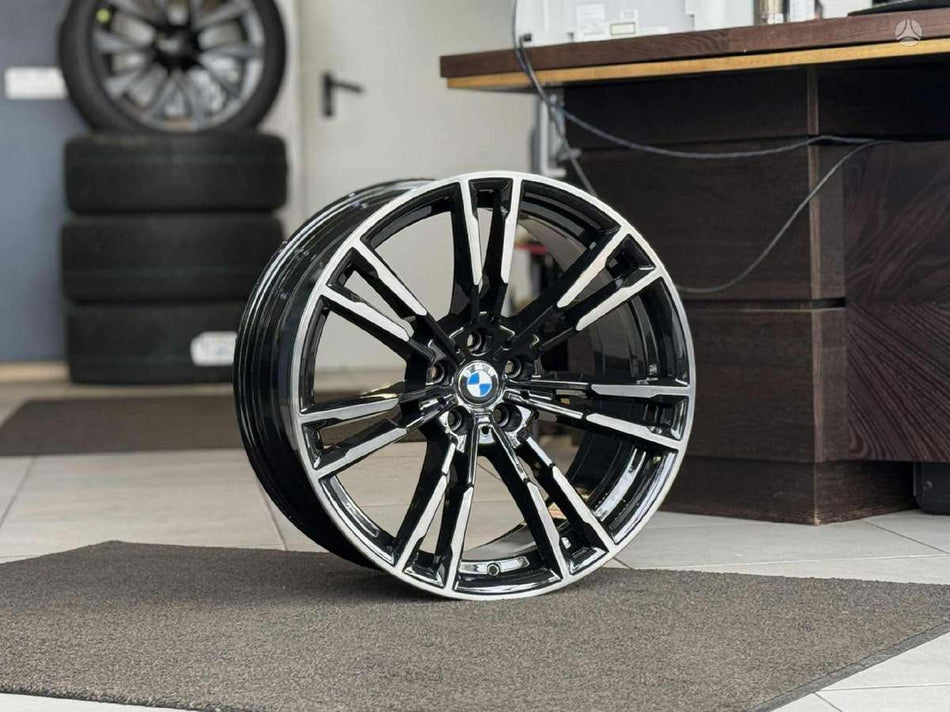 BMW M5 F90 / M8 F92 OEM 789M