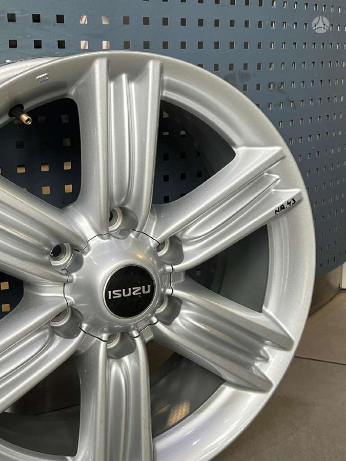 Isuzu ORIGINALŪS NR.43 | 6x139.7