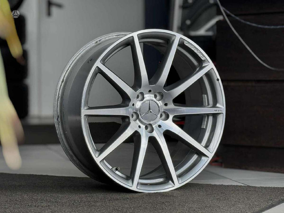 Mercedes-Benz GLC 63 S ORIGINALŪS