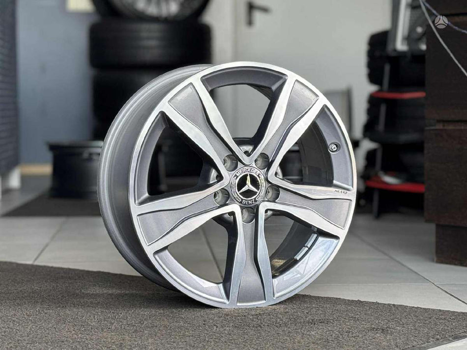 Mercedes-Benz W205 ORIGINALŪS NR.879