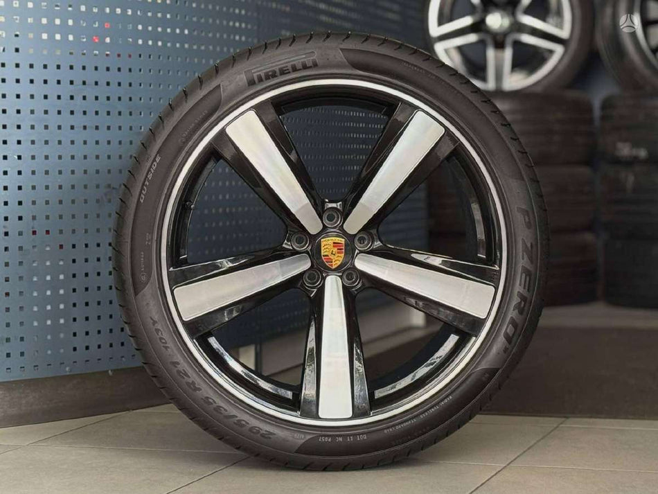 Porsche MACAN EXCLUSIVE ORG. KOMPL.