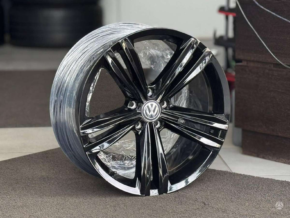 Volkswagen ,,SEBRING'' ORIGINALŪS NR.841